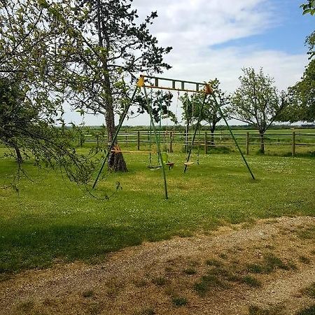 Gite Le Campagnard Saint-Germain-Des-Bois  Dış mekan fotoğraf