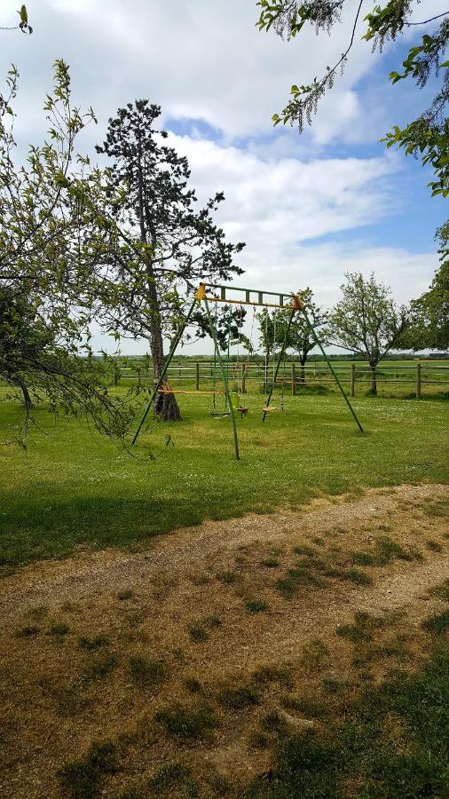 Gite Le Campagnard Saint-Germain-Des-Bois  Dış mekan fotoğraf